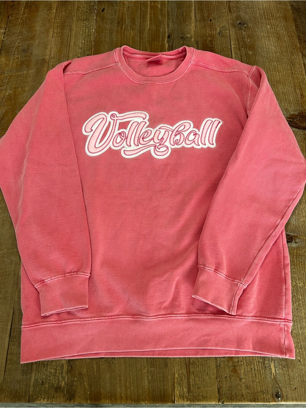 Volleyball Sweatshirt Crewneck Cozy Pullover Medium‎